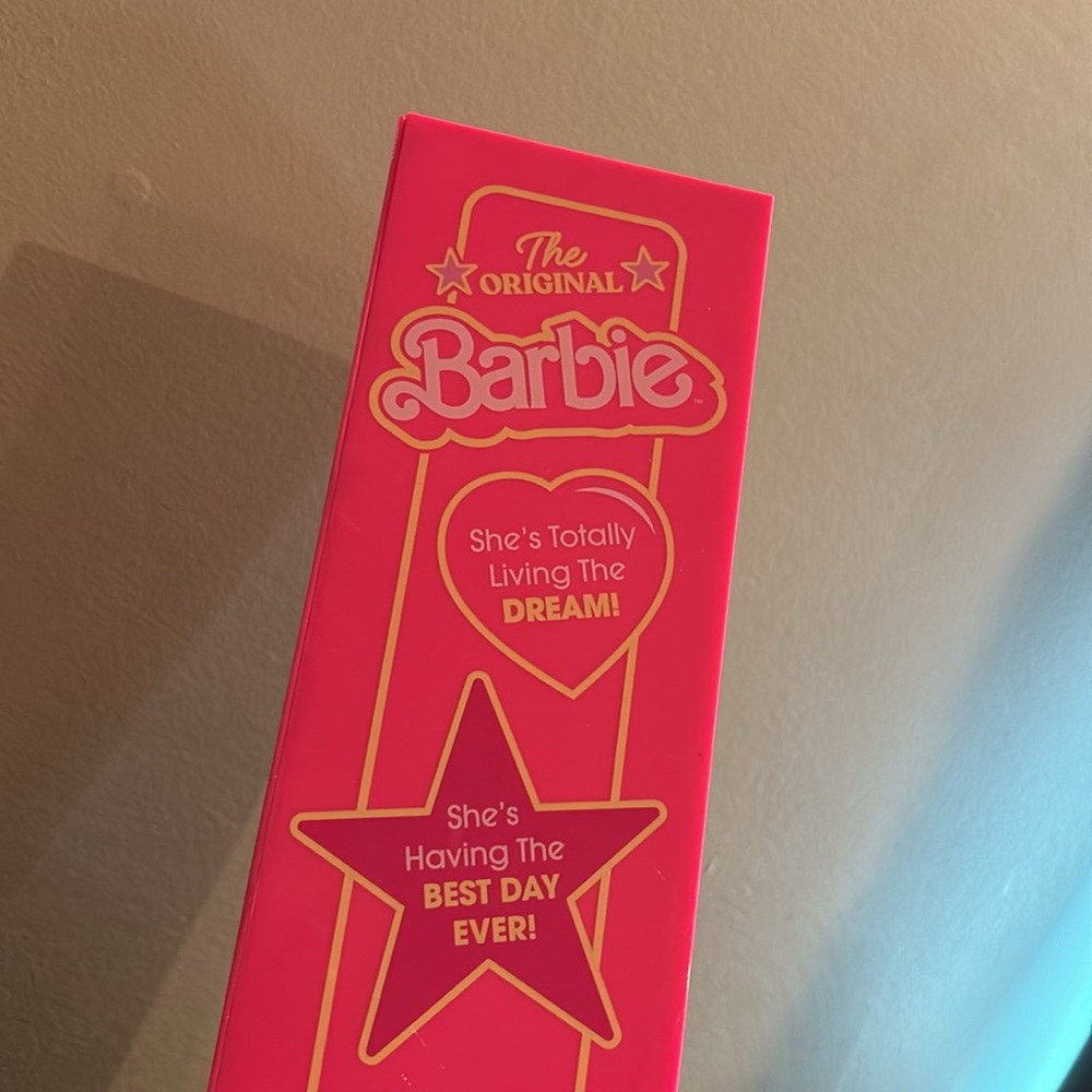 Barbie popcorn box collectible - Picture 2 of 3